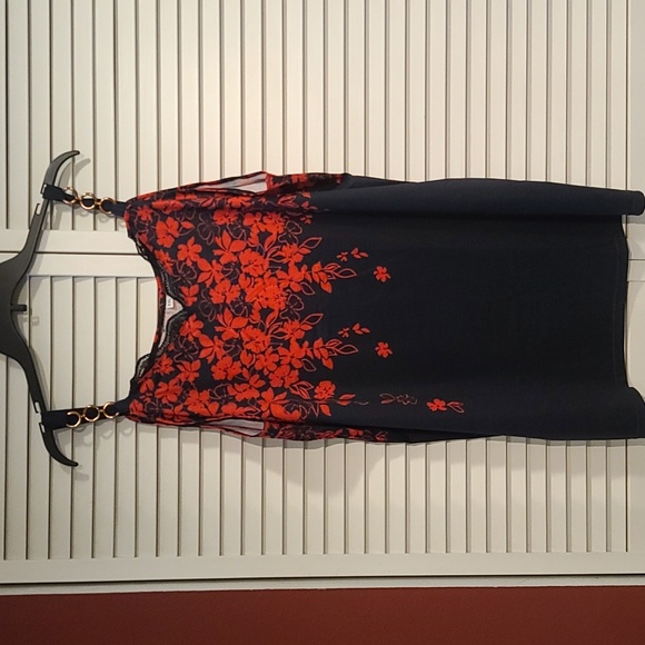 Dressy long tank top w- coppertone black strap. Red-black w lace NWT. - Picture 2 of 5